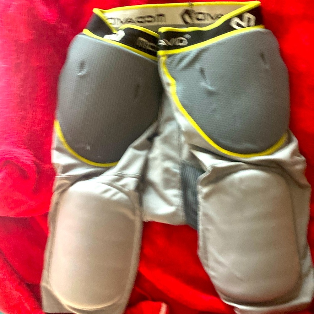 McDavid 5-Pad Football Girdle - Size L (Large) | Used